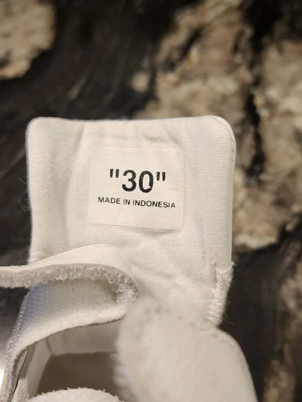 Off-white kids sneakers shoes size 30